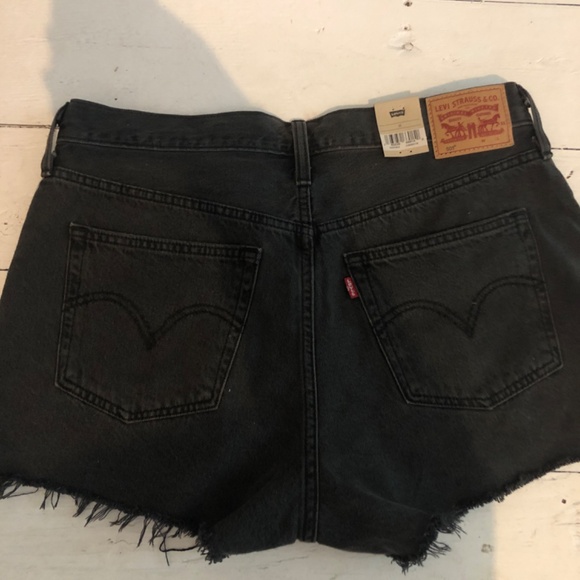 Levi’s 501 shorts (Black size 31) - Picture 2 of 4